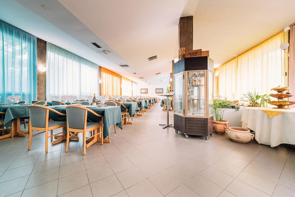 Hotel Rosmary 2*